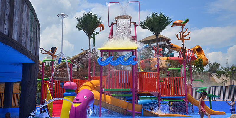 Tháp phun nước Middle Splash dành cho công viên nước